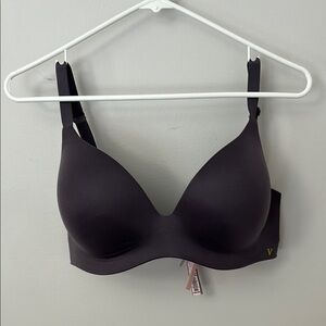 Victoria’s Secret Wireless Bra 34DD